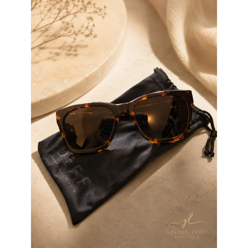 DIFF Dean Polarized Sunglasses Square Acetate Frame NIB Box Case Cloth